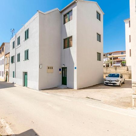 Apartment Jelena Primošten Екстериор снимка